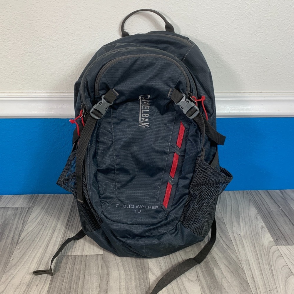 Camelbak Cloud Walker 18 Hydration Backpack 3L Reservoir